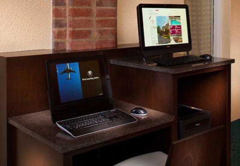Sonesta Simply Suites Memphis East Poplar Pike Εξωτερικό φωτογραφία