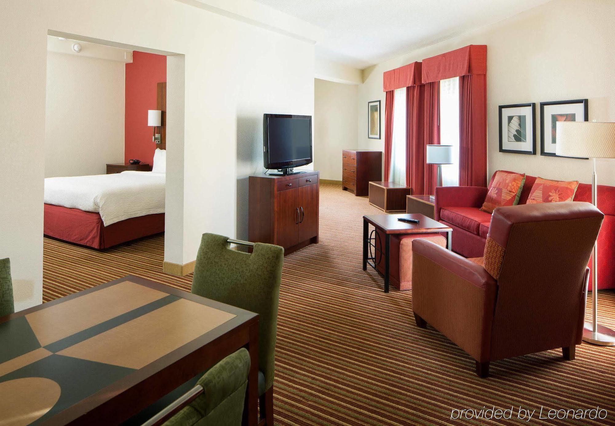 Sonesta Simply Suites Memphis East Poplar Pike Εξωτερικό φωτογραφία