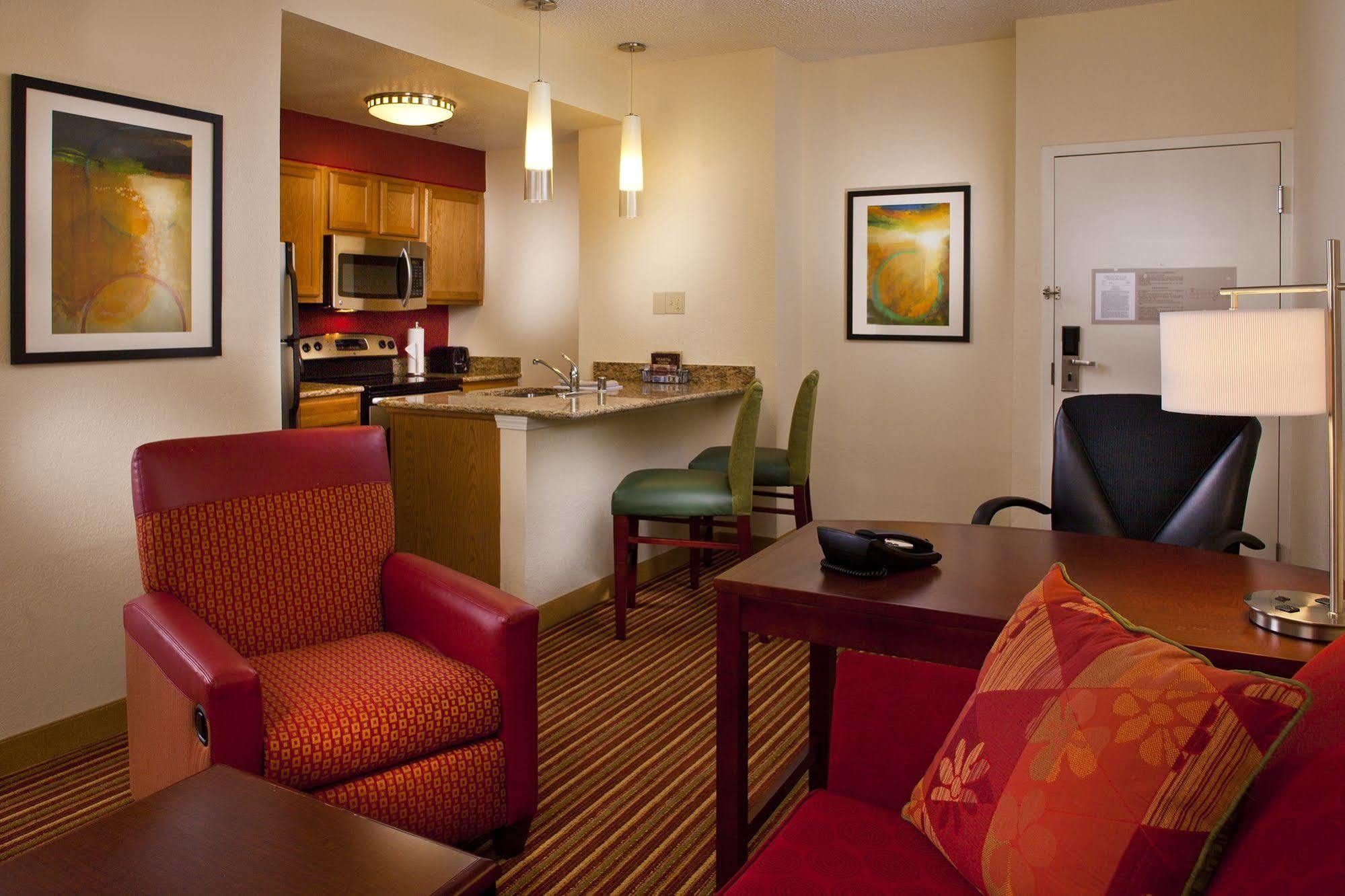 Sonesta Simply Suites Memphis East Poplar Pike Εξωτερικό φωτογραφία